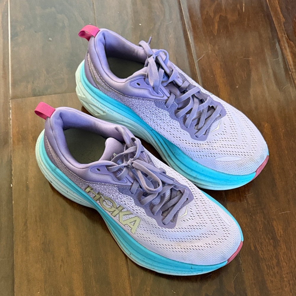 HOKA - Bondi 8 - Size 9B - Lavender Running Shoes 🩷 💜 - Picture 2 of 8